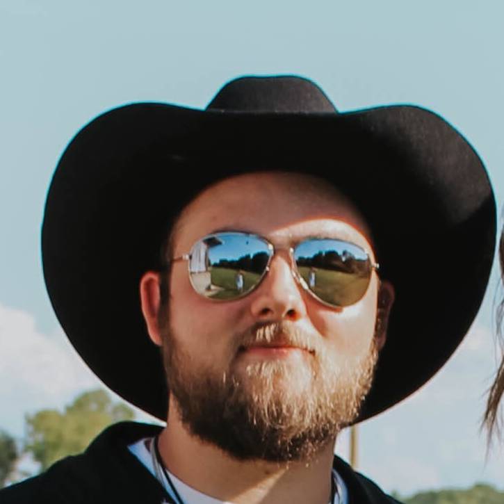 Carson Leon